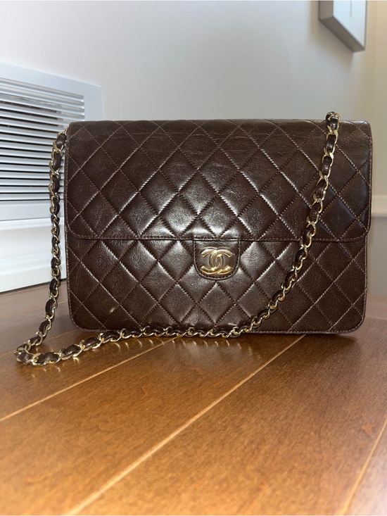 CHANEL Handbags - CHANEL Quilted Shoulder Bag in Dark Brown Leather with Gold Hardware